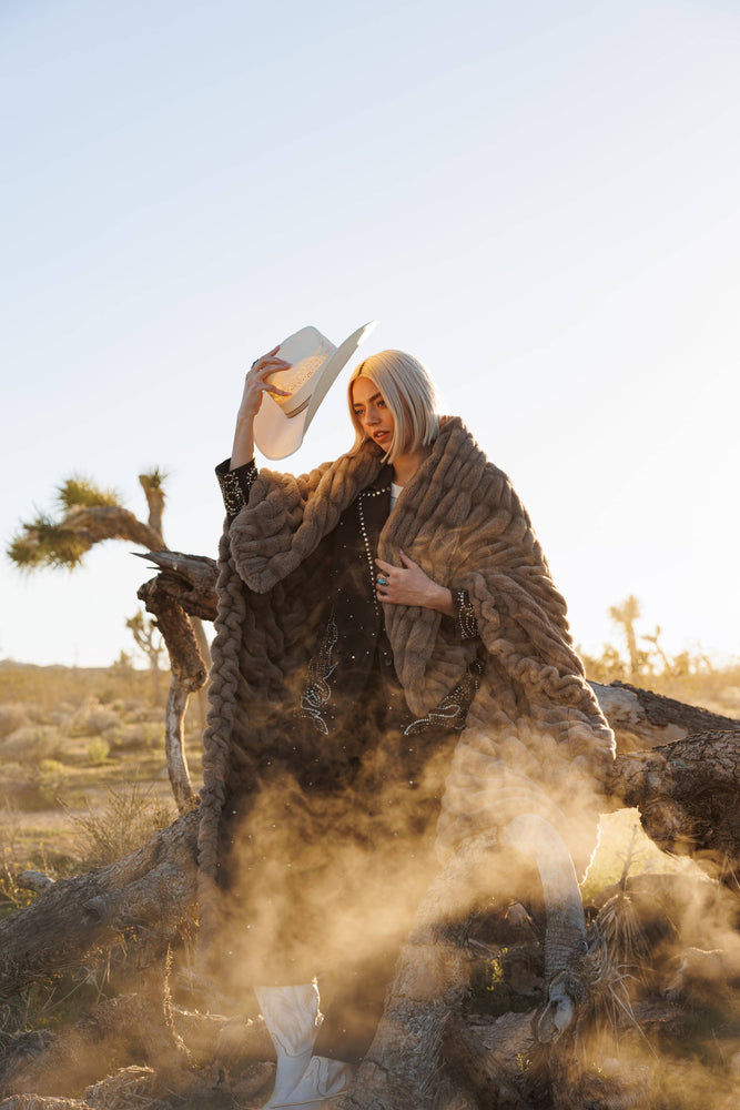 Desert Dune Lola Blanket